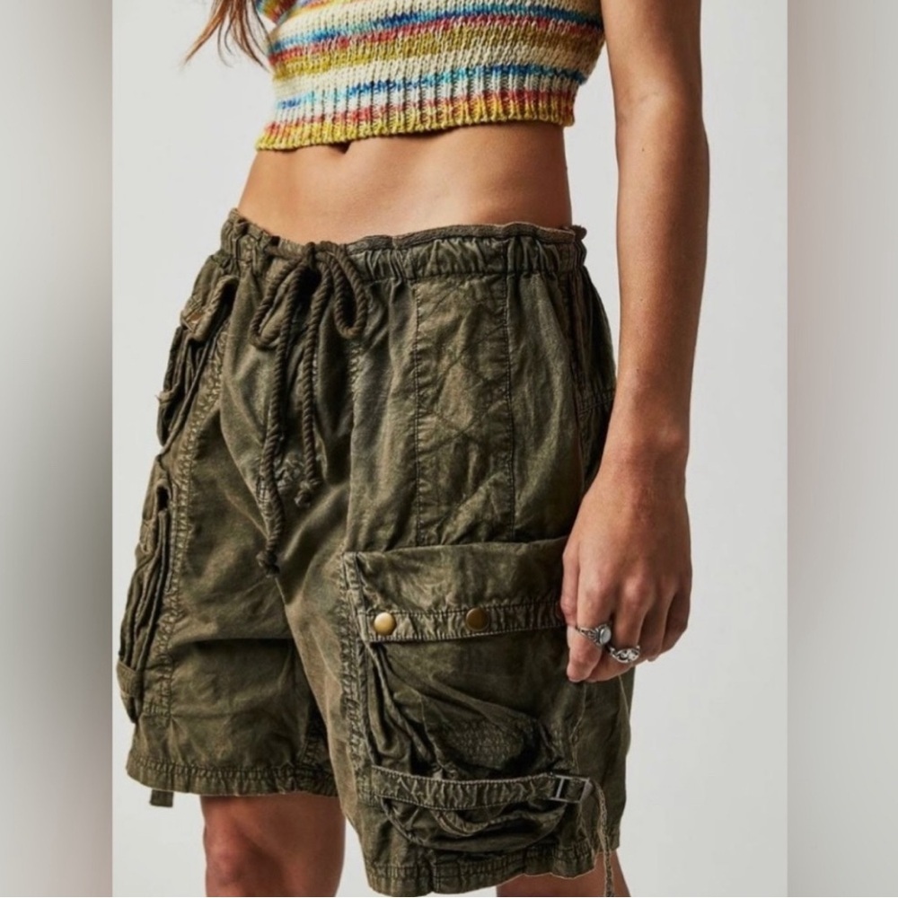 Free People Moon Bay Cargo Parachute Shorts In Army size Large